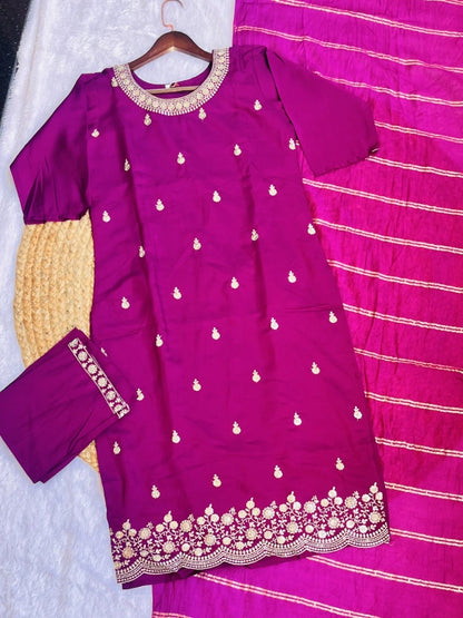 Kurti Pant Sets  KPS595