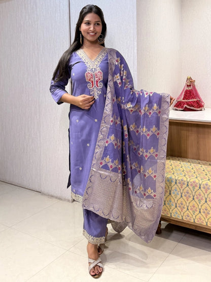 Kurti Pant Sets  KPS611